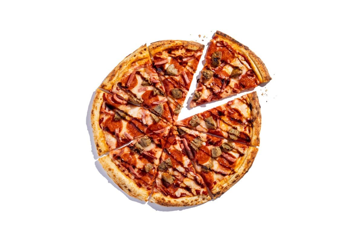 14" Large Carnivore Pizza