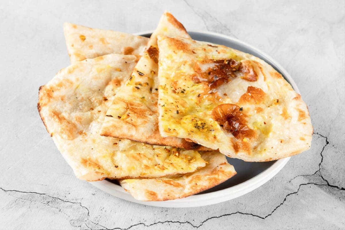Garlic Naan / Roti