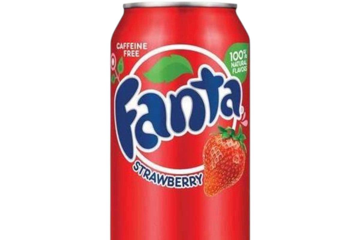 Fanta Strawberry (355ml) (170 Cal)