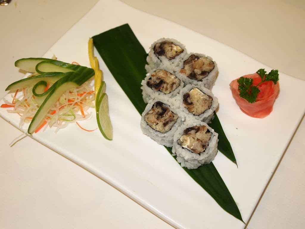 #Mushroom Tempura Roll (6pcs)