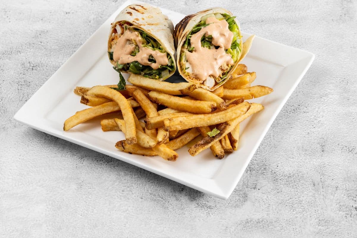 Crispy Chicken Creamy Sriracha Wrap