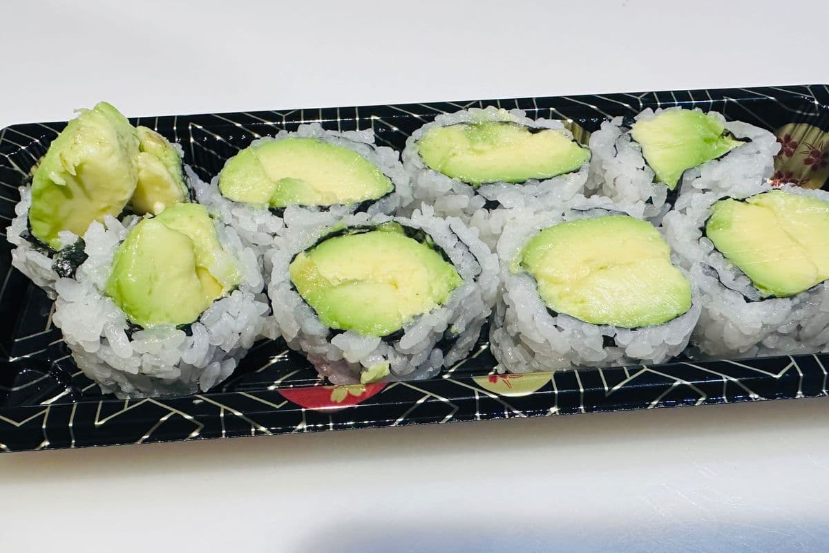G11.Avocado Roll (8 pcs)