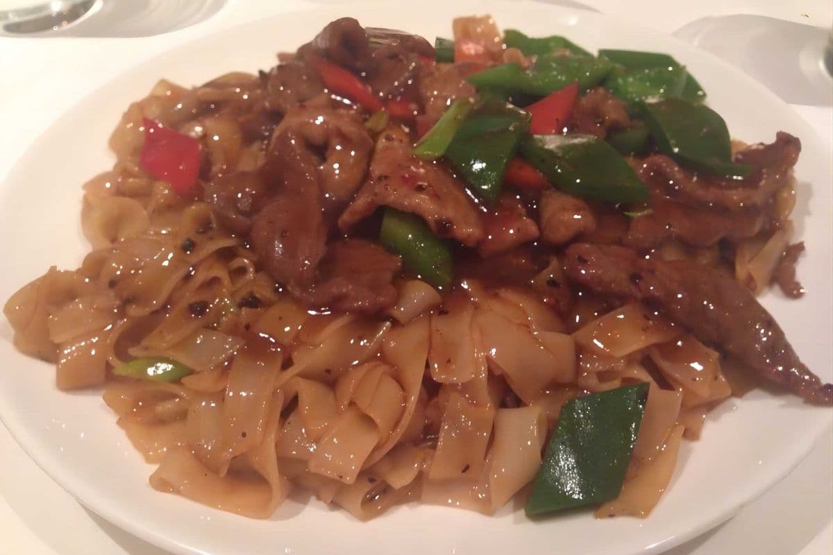 49. Beef with Black Bean and Garlic Ho Fun 豉汁牛河