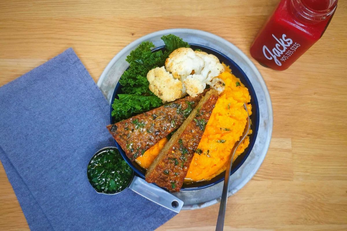 Jerk Tempeh (V, GF) (515 Cal)