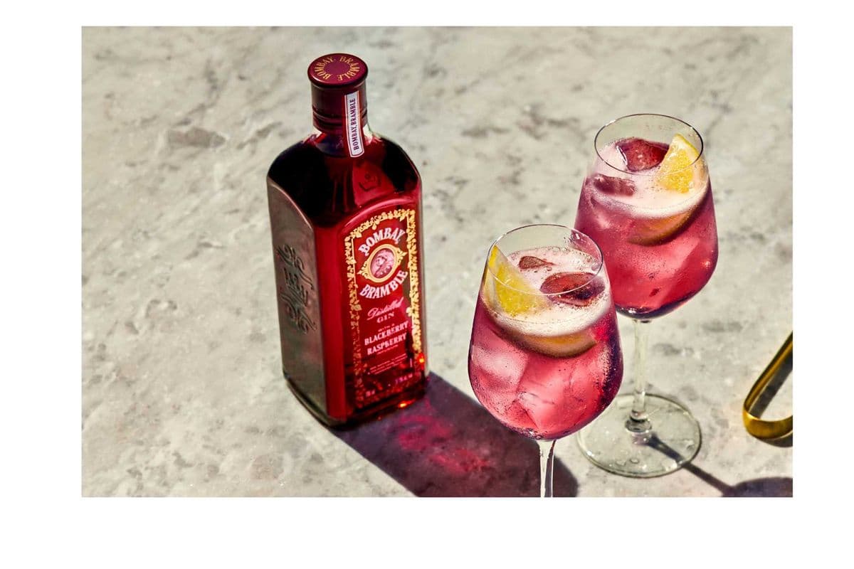 Bombay Bramble Gin (1 x 750 ml)