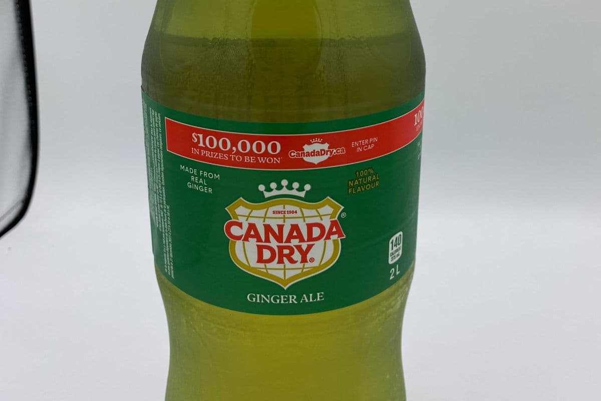 Canada Dry Ginger Ale (2 L)