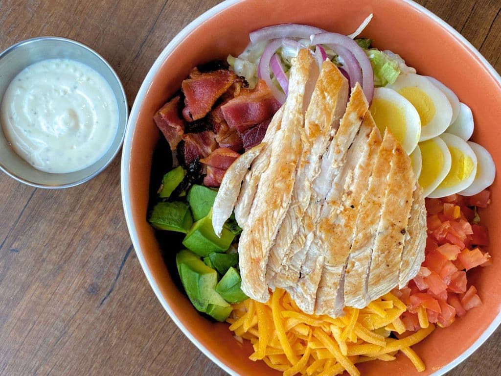 Seared Chicken Cobb Cheddar 