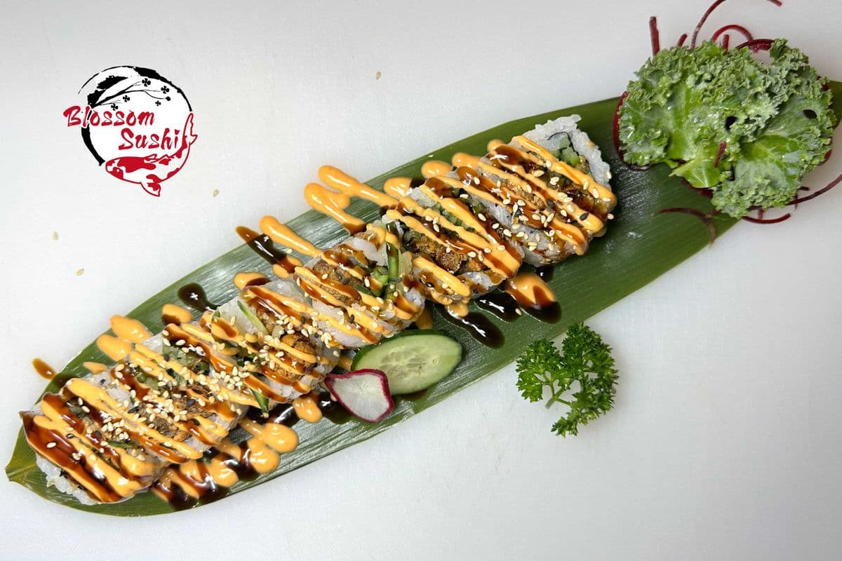 Crunchy Salmon Skin Roll (6pcs)