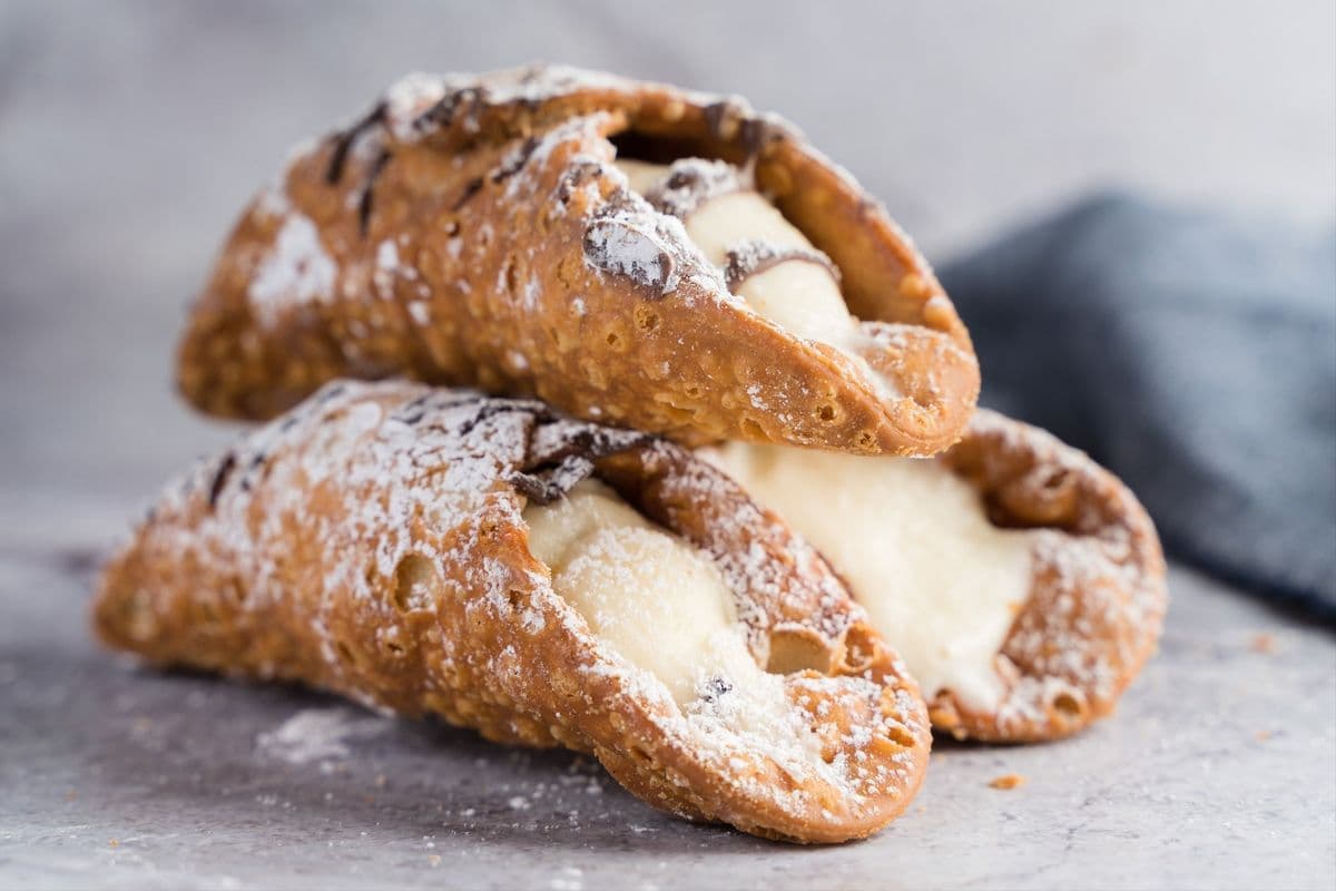 Italian Cannoli