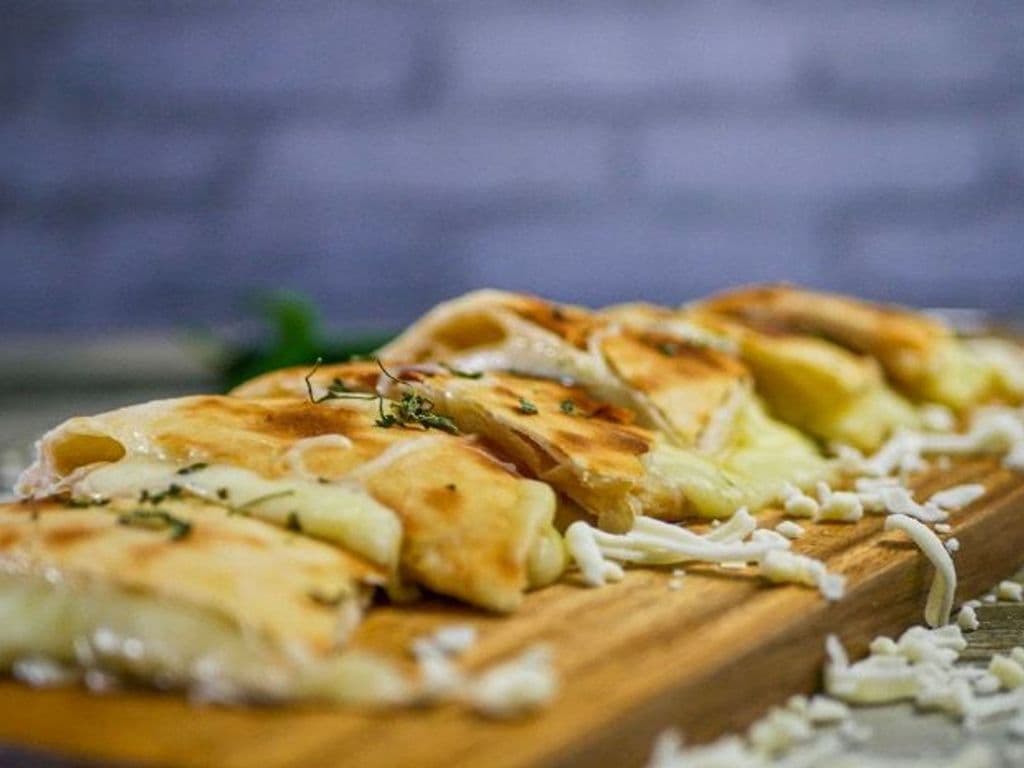 Cheese Naan