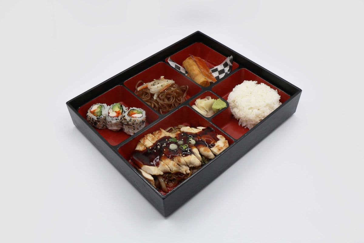 Bento Box 4 spicy chicken teriyaki