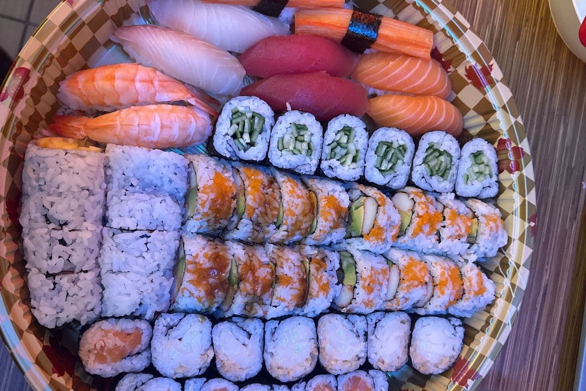 Medium Size Party Tray (48 pcs)