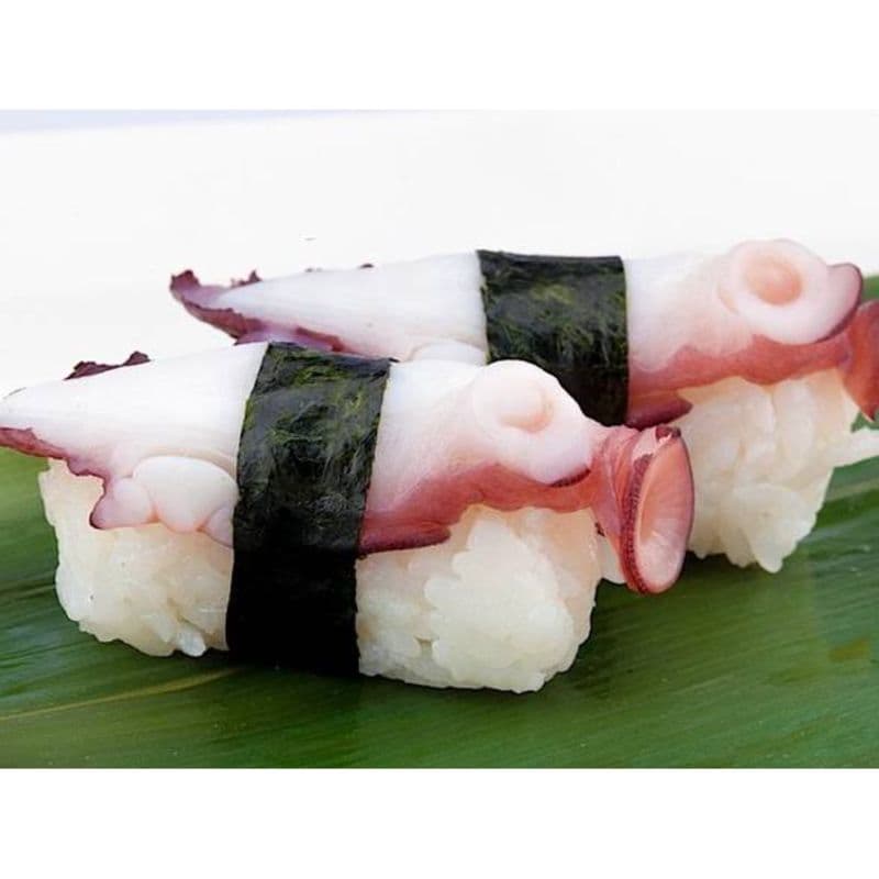 Octopus Sushi (2 pcs)