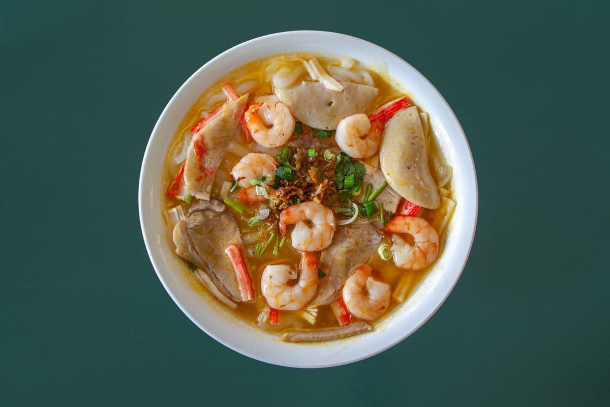 44. Crab and Pork Rice Noodle Soup - Banh Canh Cua (Gio Heo)