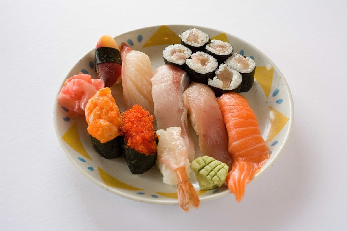 Deluxe Assorted Sushi Combo