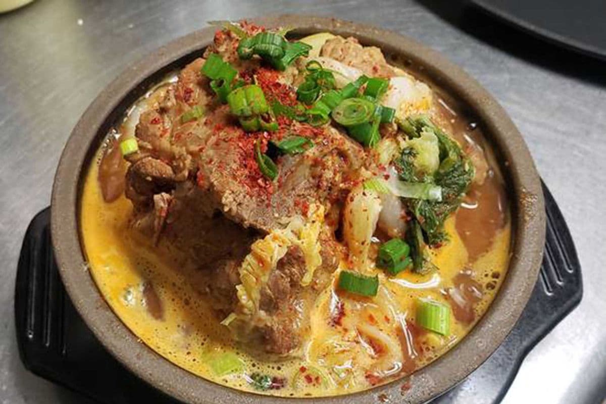 Pork Bone Stew "Gamjatang"(감자탕)