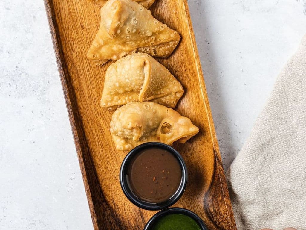 Desi Samosa