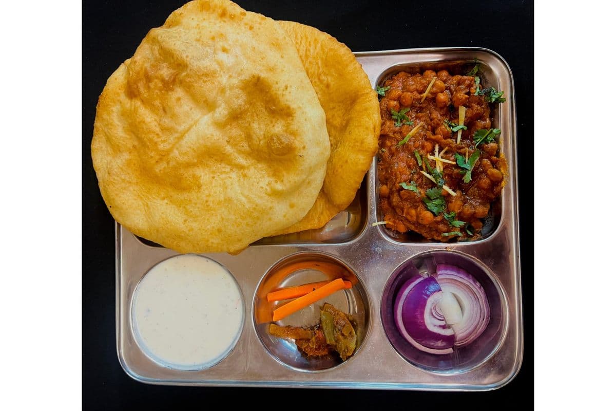 Chana Bhatura