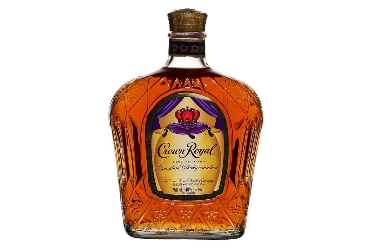 Crown Royal Canadian Whisky (Canada) (1 x 750ML)