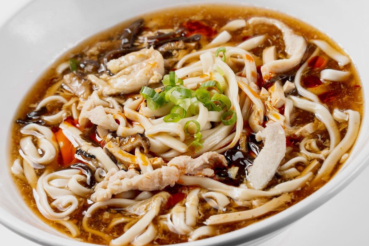 787. Hot and Sour Chicken Noodle Soup 酸辣湯麵