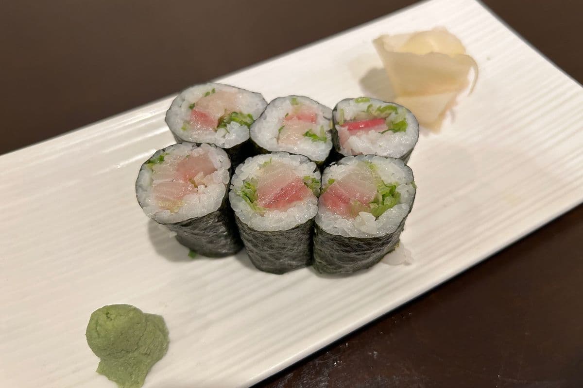 Negi Hamachi Maki Classic Roll