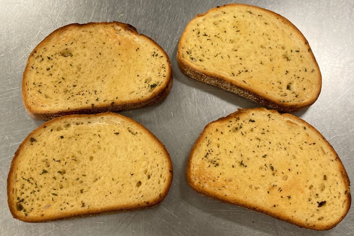Garlic Toast (4 pcs)