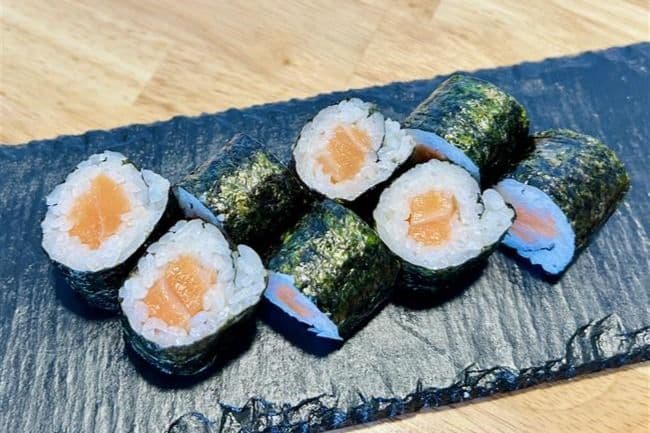 69. Salmon Maki