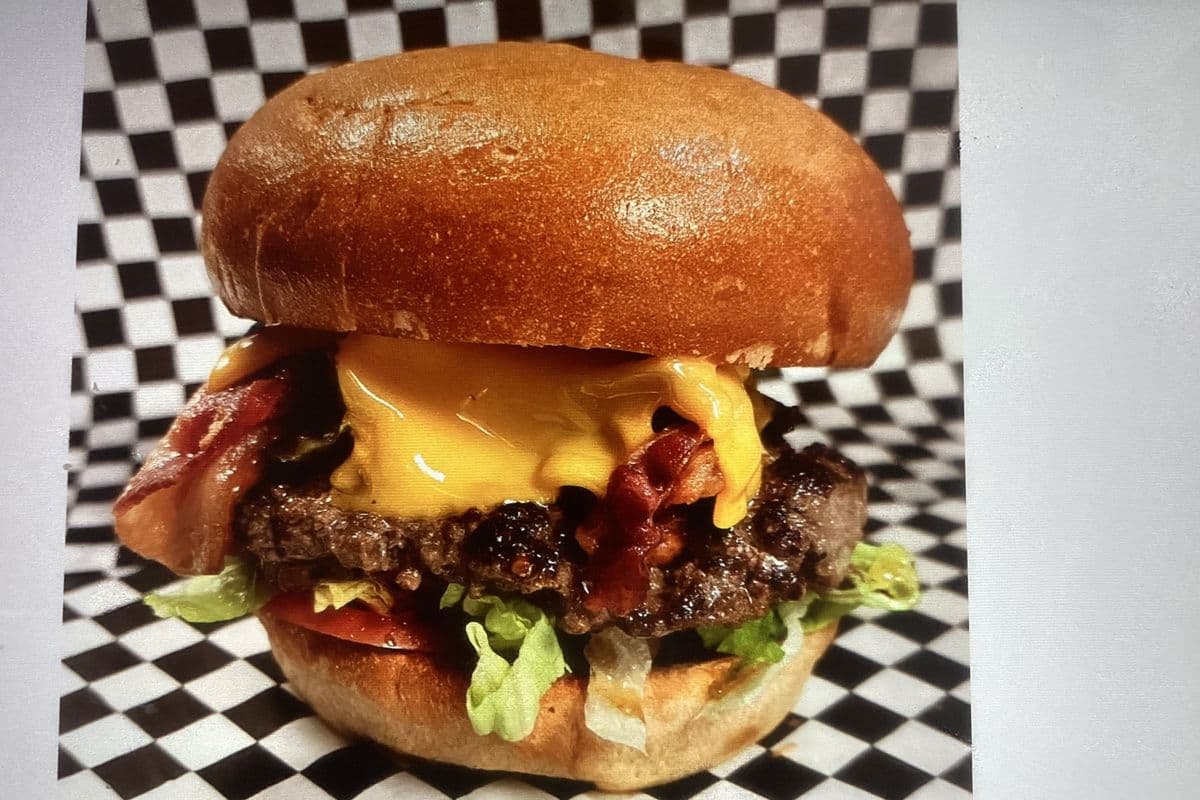 BACON CHEESE BURGER
