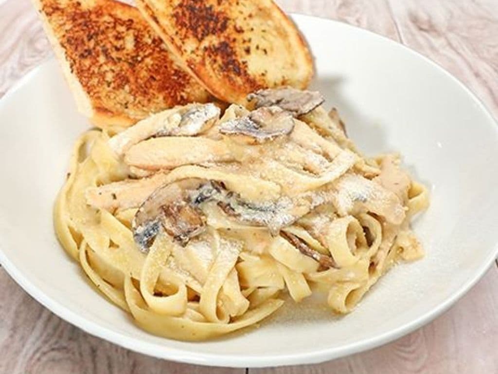 Fettuccini Alfredo