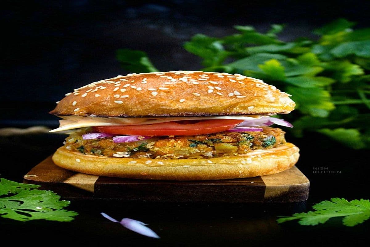 Banarsi Paan Burger With Fries & Coke