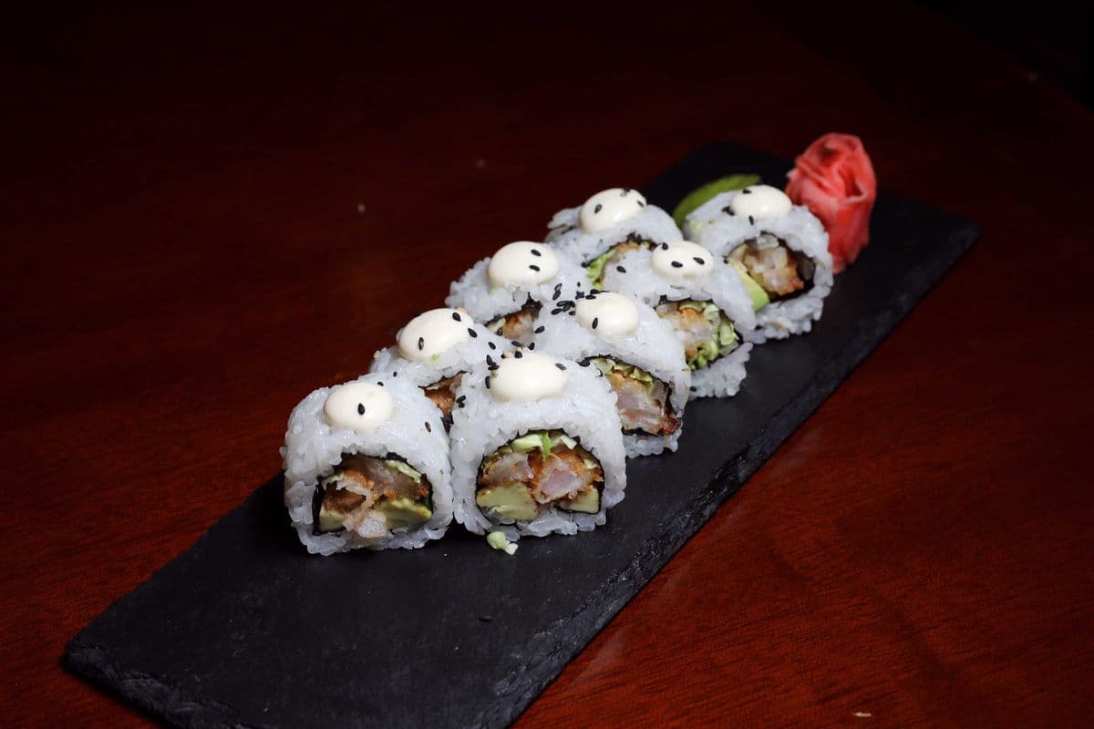 Coconut Shrimp with Lime Aioli Roll (8 pcs)