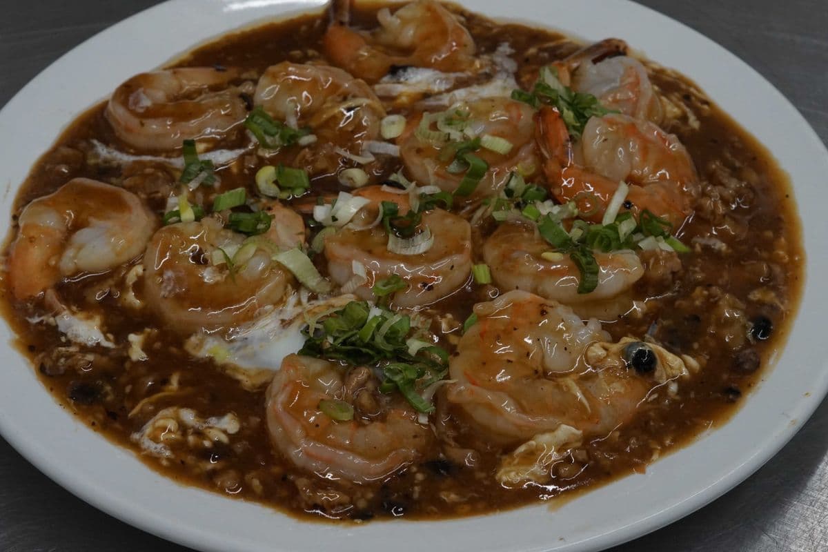 Crevettes avec sauce homard/ Shrimp with lobster sauce
