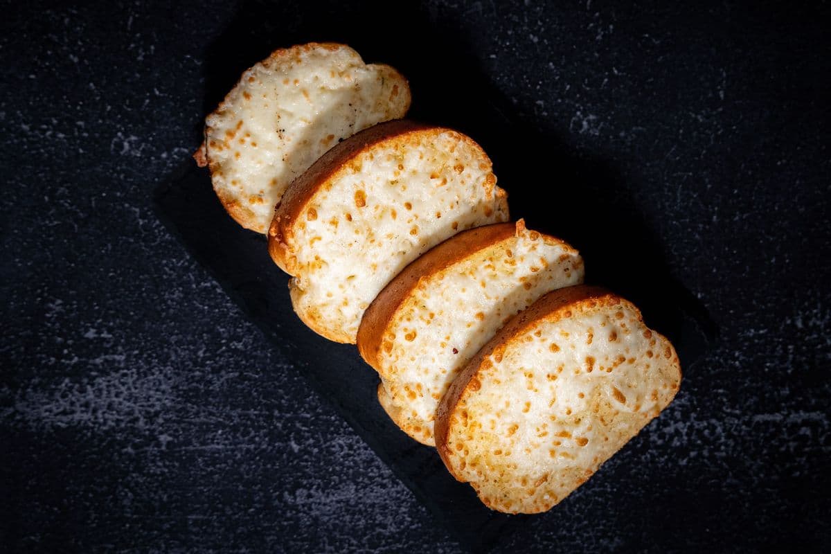 Garlic Bread (4 pcs)