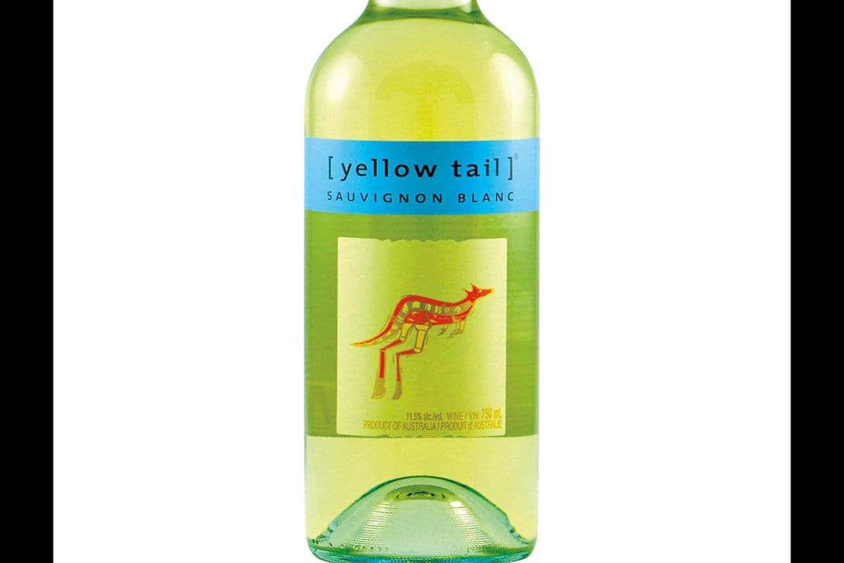 YELLOW TAIL SAUVIGNON BLANC (1 x 750ML) (1 x 750 ML )