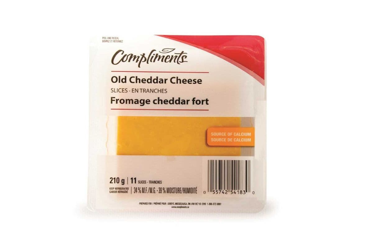 Compliments Old Cheddar Slices Cheese 210 g