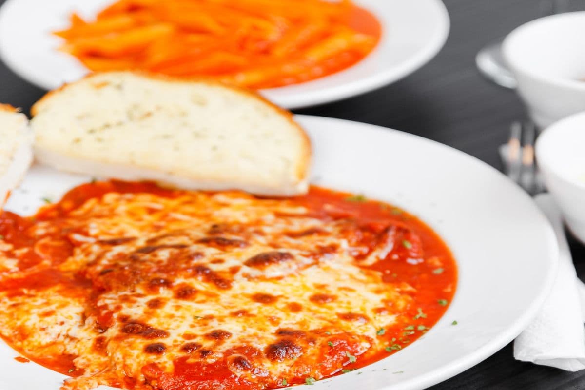Chicken Parmigiana Dinner (2pc)