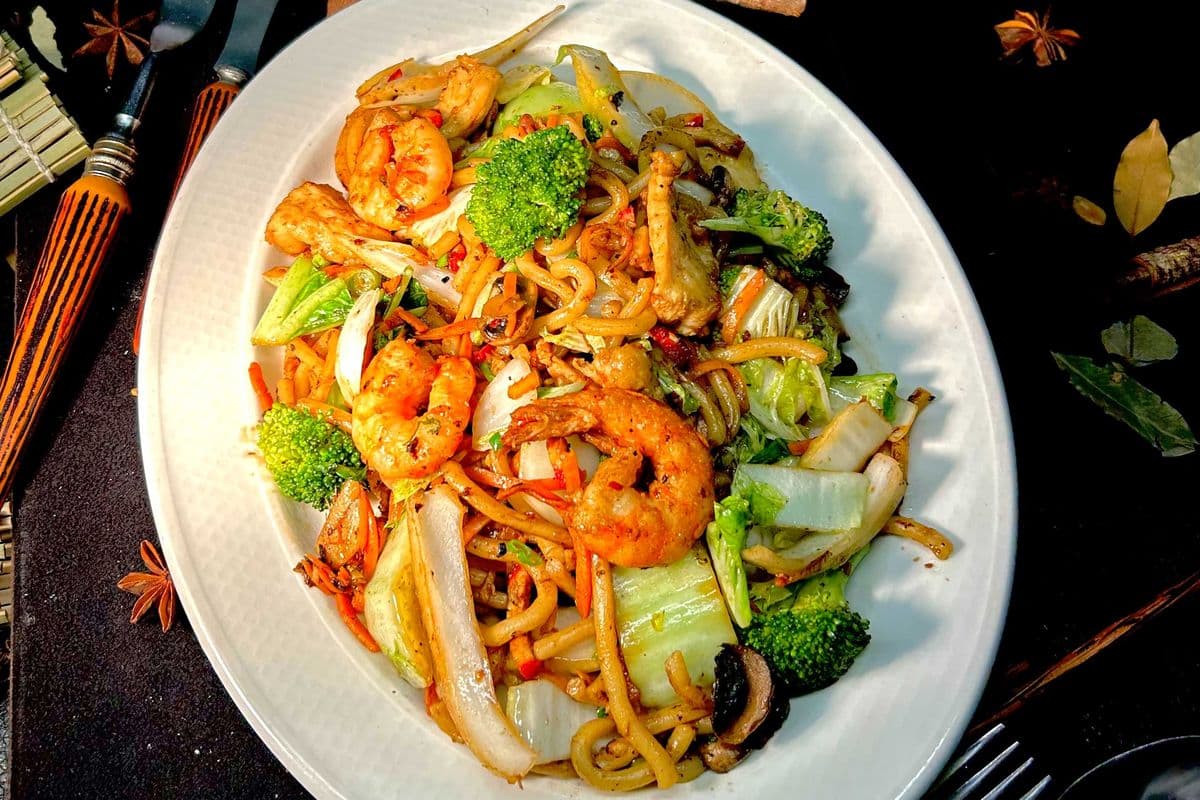 96. Special Udon Noodle with CK, Shrimp, and BBQ Pork