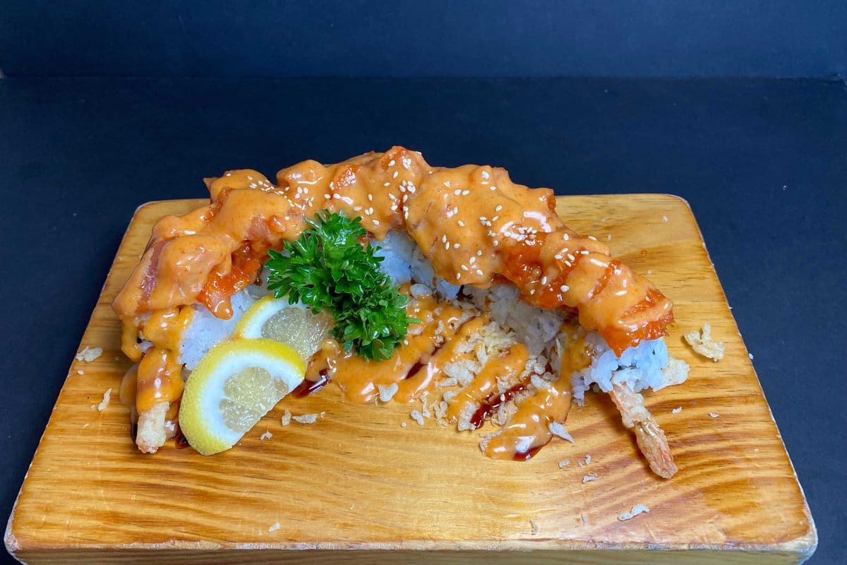 Red Dragon Roll (8 pcs)