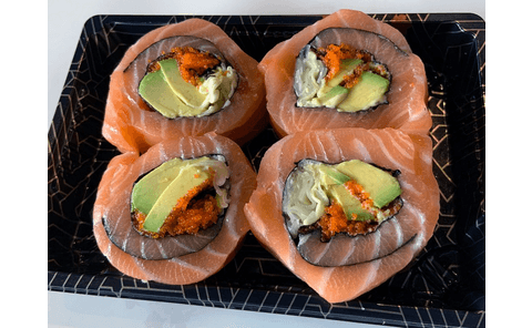 57. Deluxe Spicy Salmon Ginger Roll (4pcs)