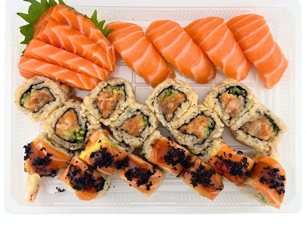 Deluxe Salmon Lover (24pcs)