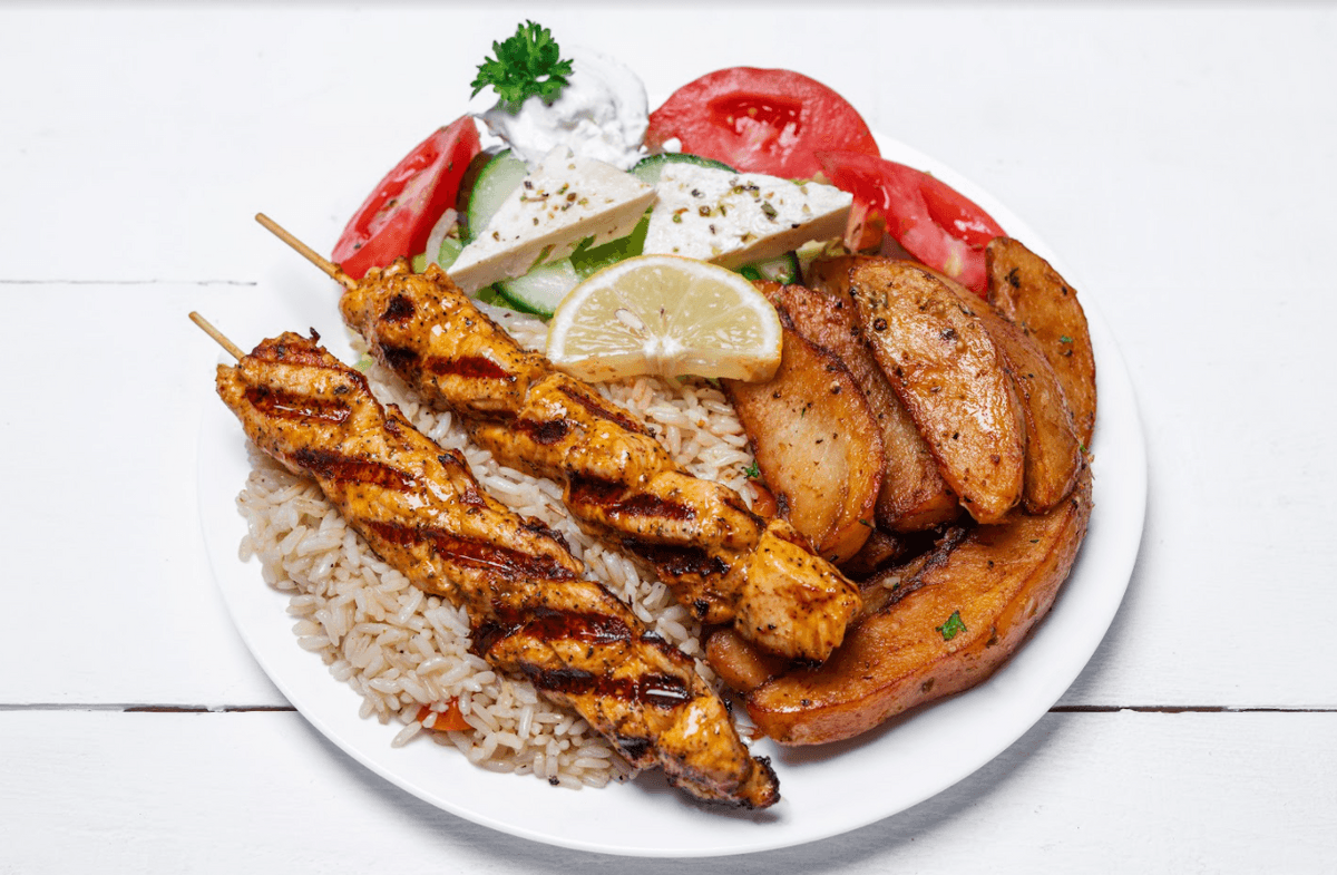Assiette de brochettes de poulet / Stick Chicken Plate