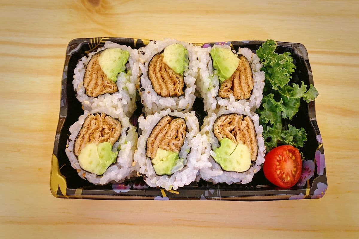 Inari Avo Roll (6 pcs)
