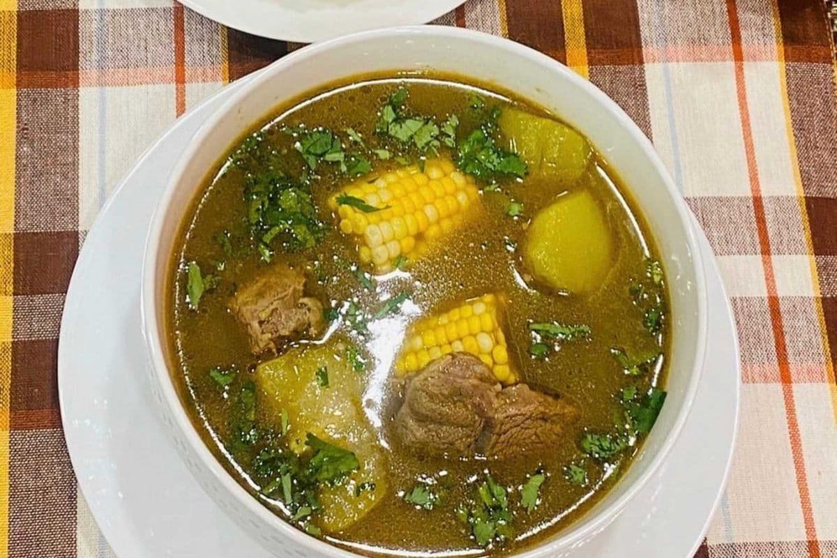 Beef Soup / Sopa de Res