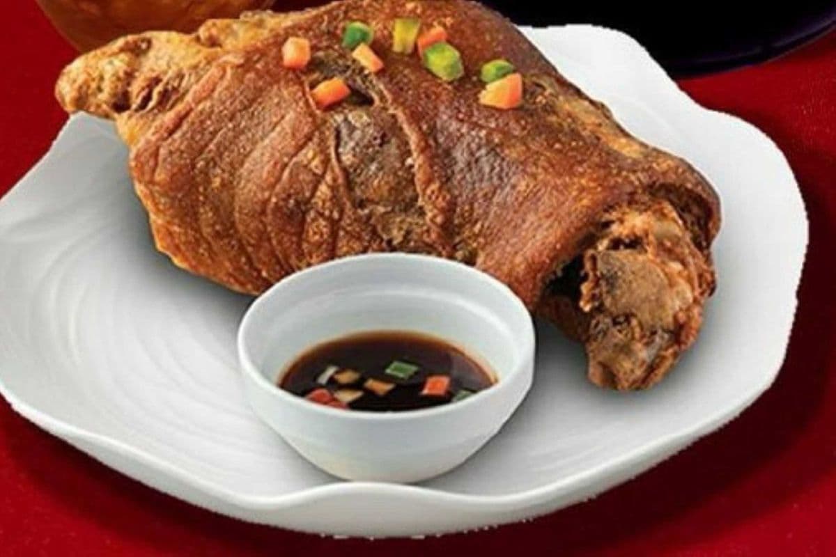 Crispy Pata (Crispy Pork Hock)