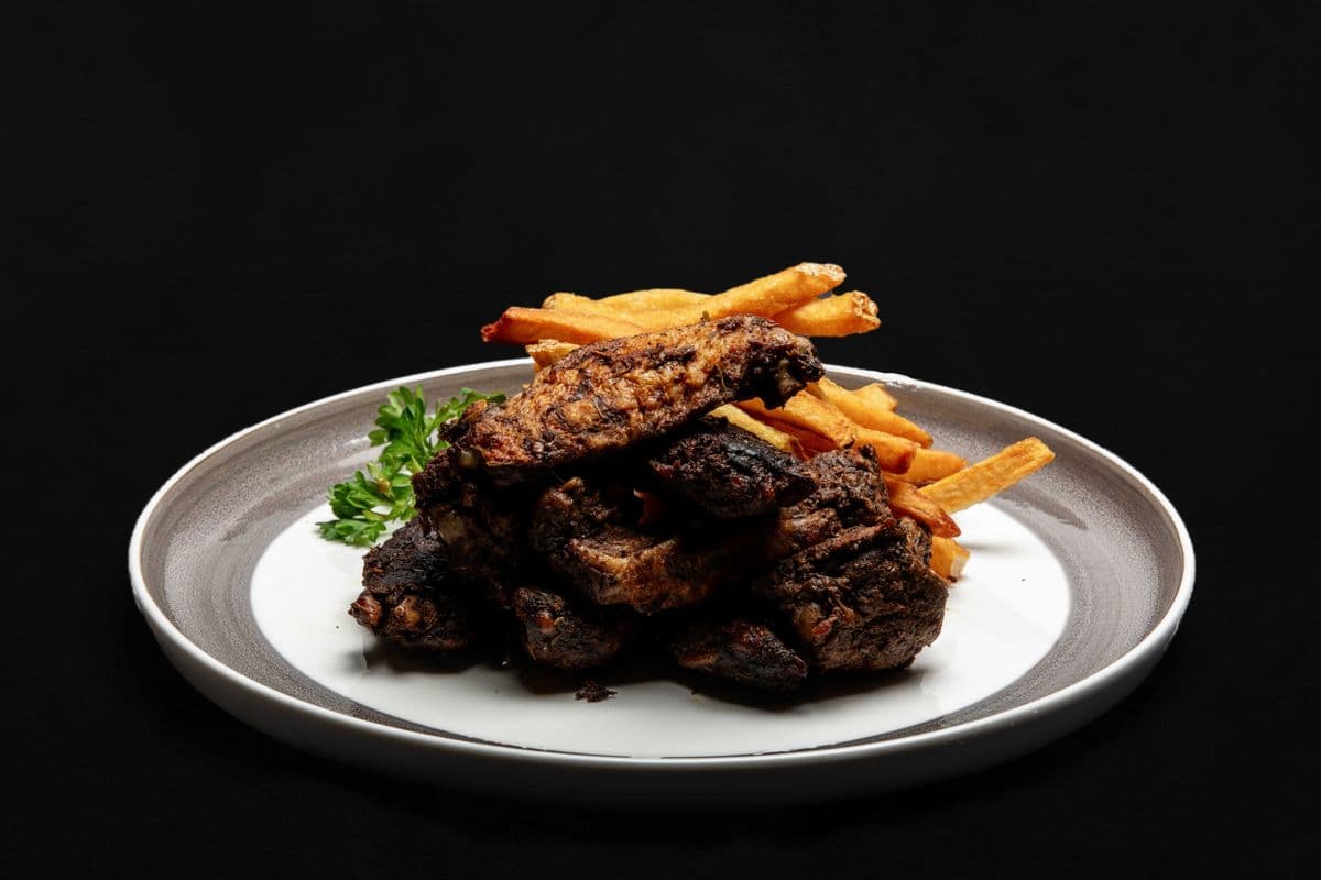 Jerk Wings with Fries