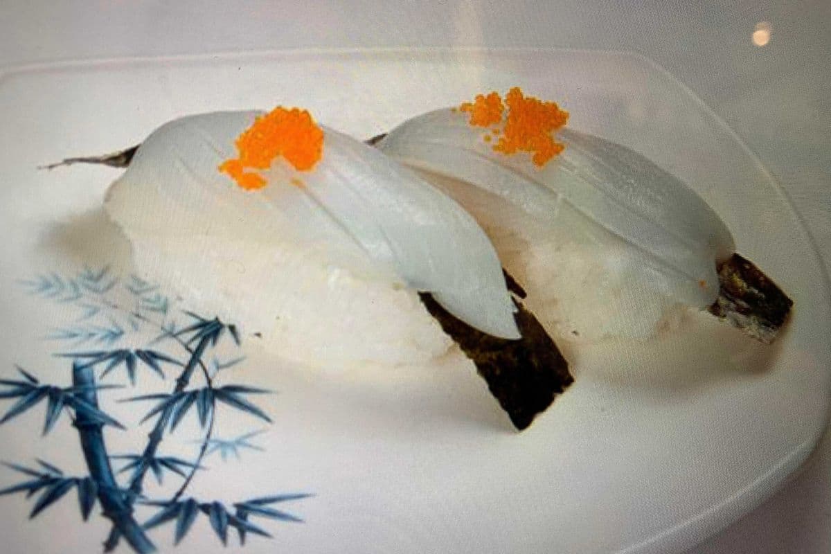 109. Ika (Calmar) sushi