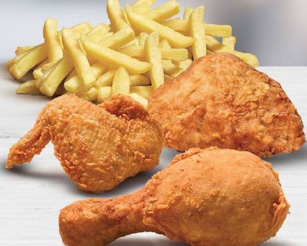 Repas poulet frit 3 morceaux bruns / Fried Chicken Meal 3 Pieces Brown