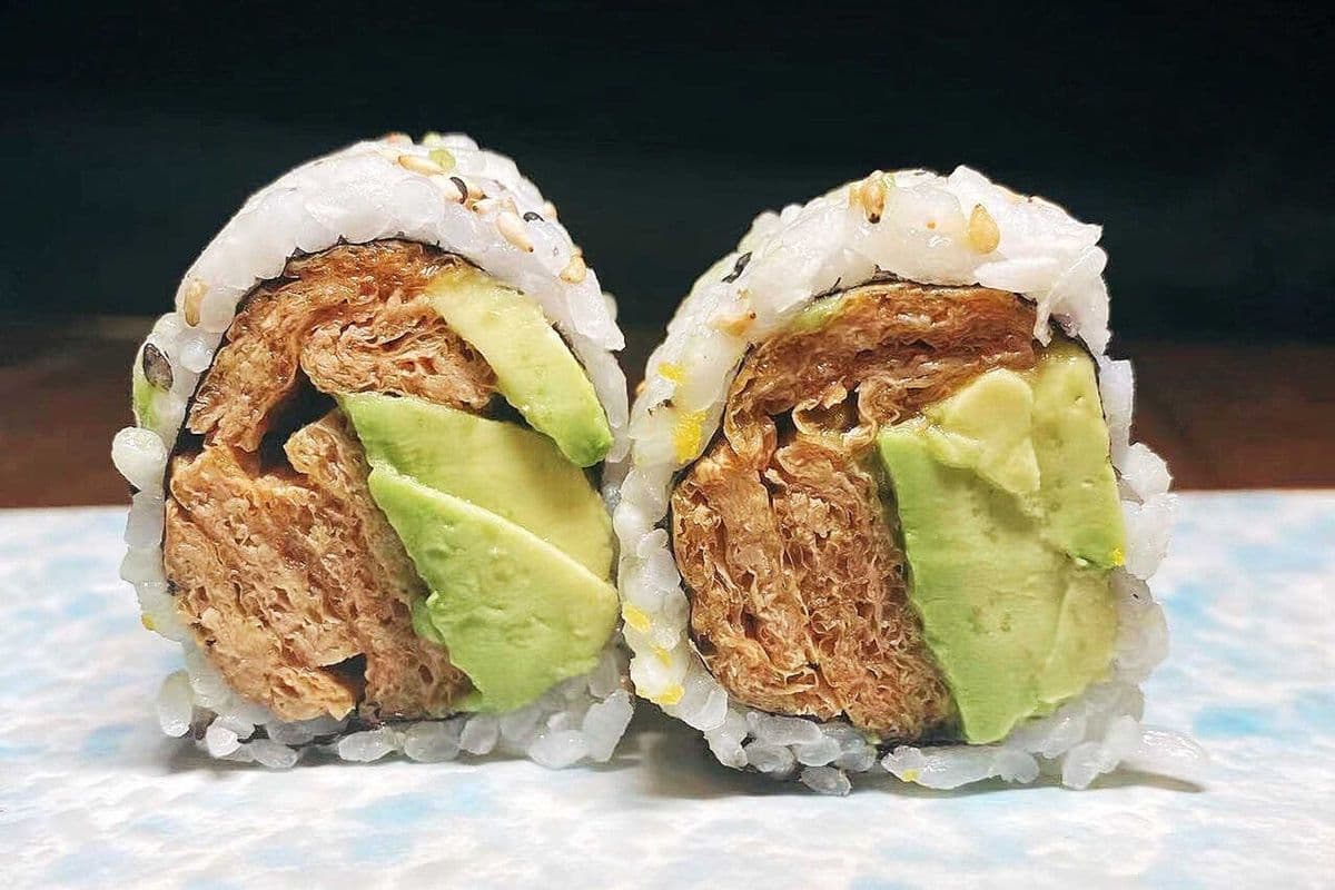 Sweet Tofu Avocado Roll (6 pcs)