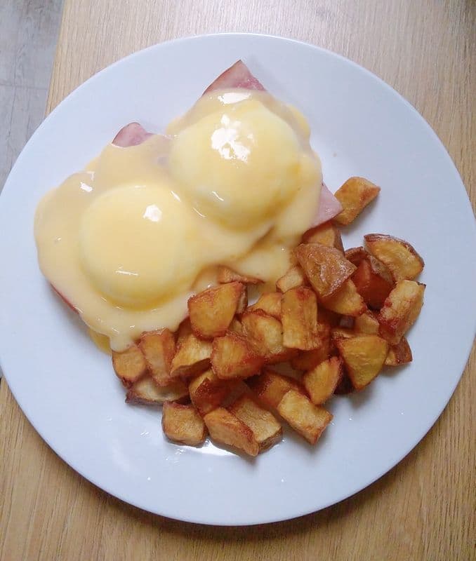 Eggs Benedict