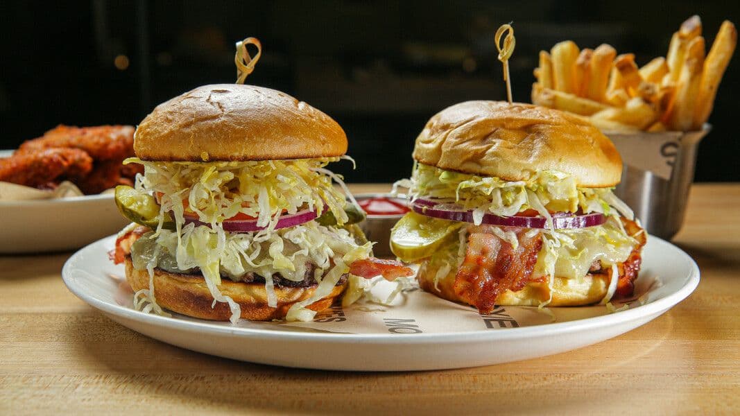 Burger & Wings Combo